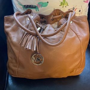 Gorgeous brown leather Michael Kors tote